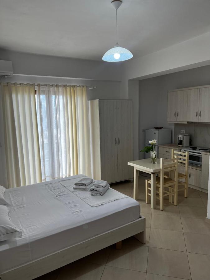 Garden Villa Eva Sarande Ngoại thất bức ảnh