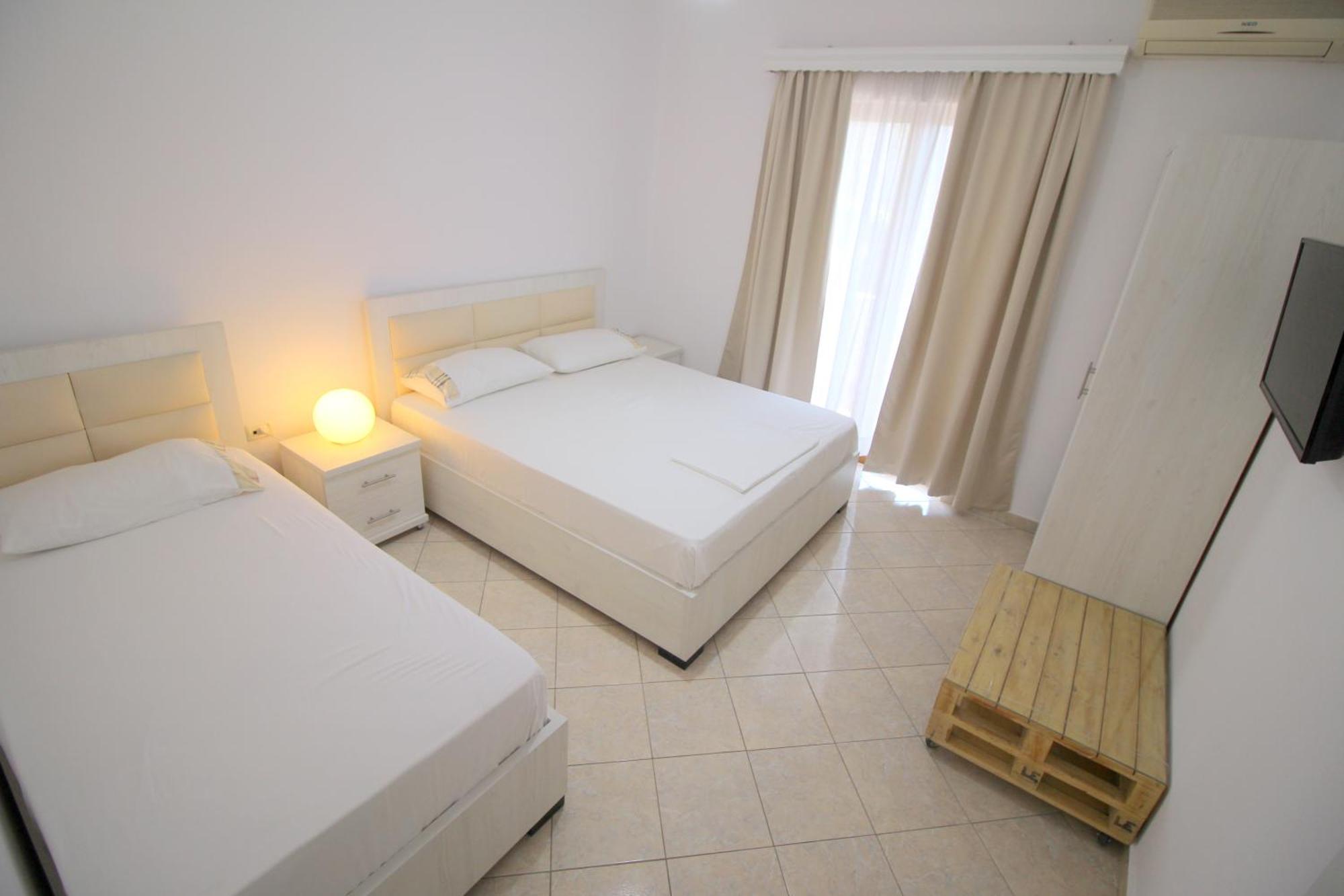 Garden Villa Eva Sarande Ngoại thất bức ảnh