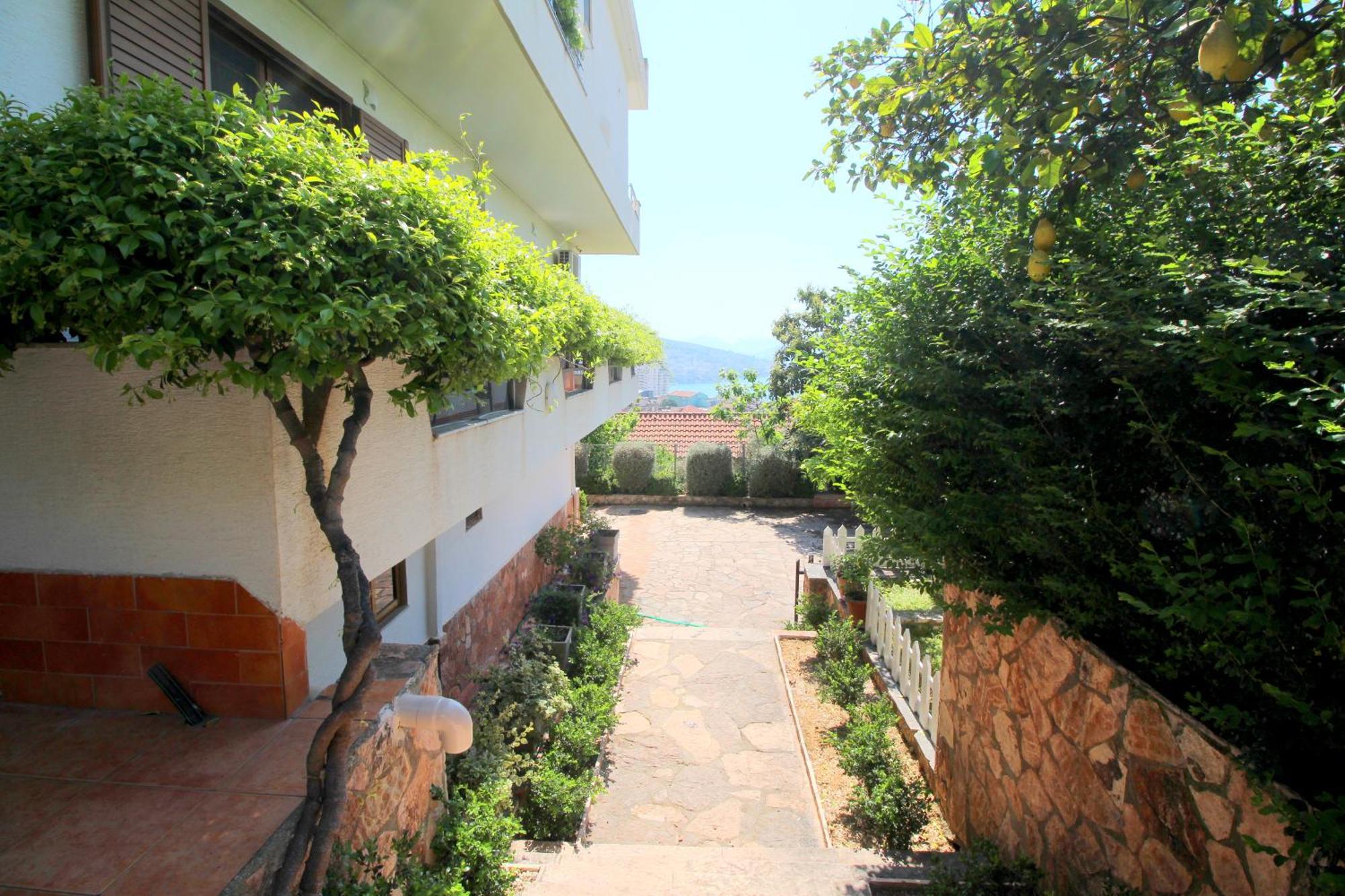 Garden Villa Eva Sarande Ngoại thất bức ảnh